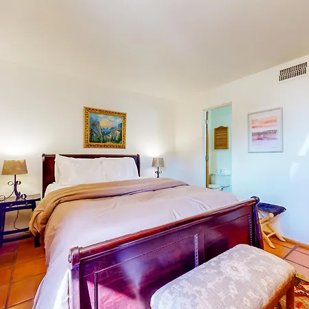 Cielo Grande B-102 Apartment